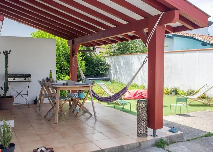 Family 3 Bedrooms With Garden Vakantiehuis *