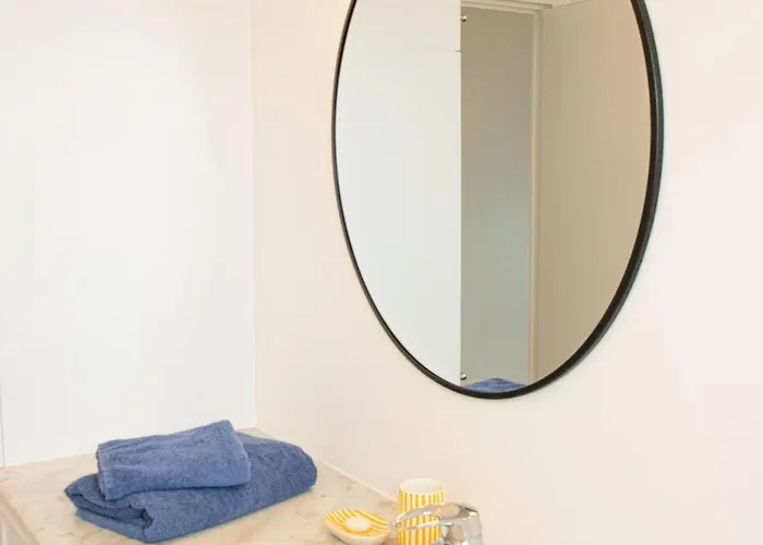 Family 3 Bedrooms With Garden